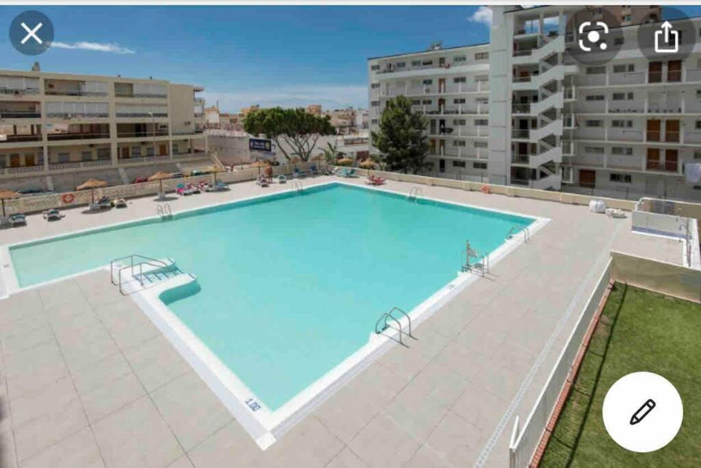 Magnifico Apartamento En La Carihuela, Torremolino 托雷莫利诺斯 外观 照片