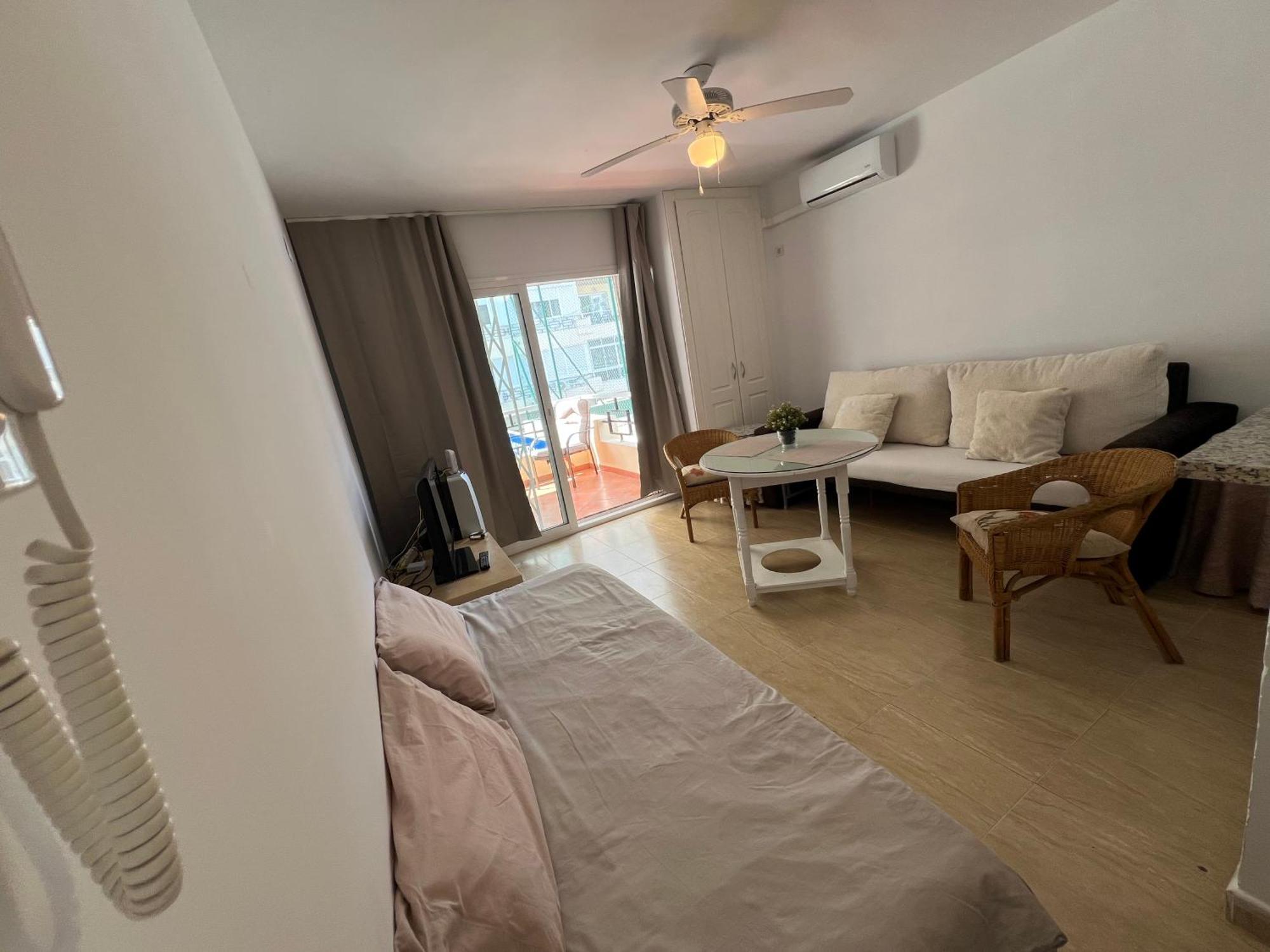 Magnifico Apartamento En La Carihuela, Torremolino 托雷莫利诺斯 外观 照片